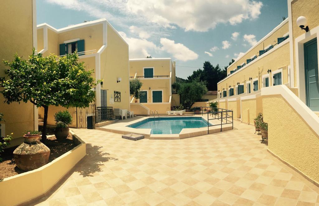 Esperides Maisonettes Agia Marina (Aegina) Exterior foto
